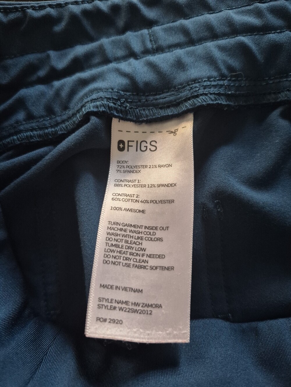 FIGS Scrub Set In Deep Reef XL - Picture 4 of 6